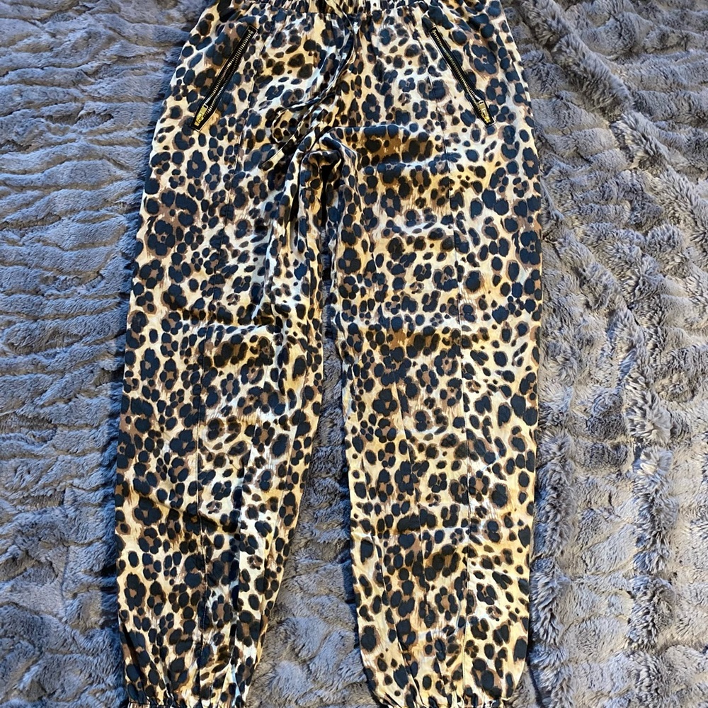 Leopard joggers